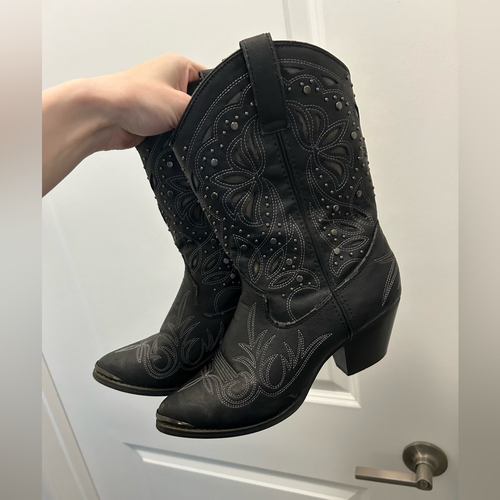 Black Dingo cowboy boots